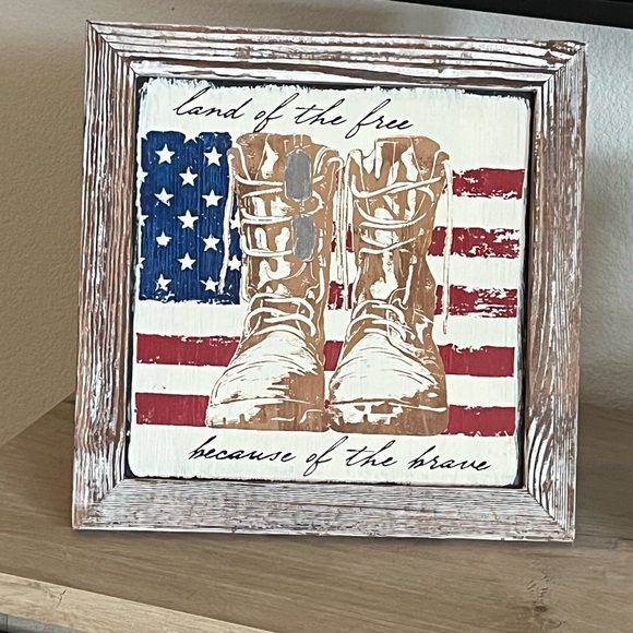 🇺🇸 Handmade Rustic Brown and Red, White & Blue, Military Tribute Wall Art - Picture 2 of 6
